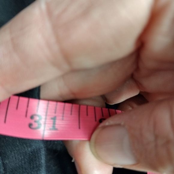 Under Armour workout pants - Picture 5 of 5